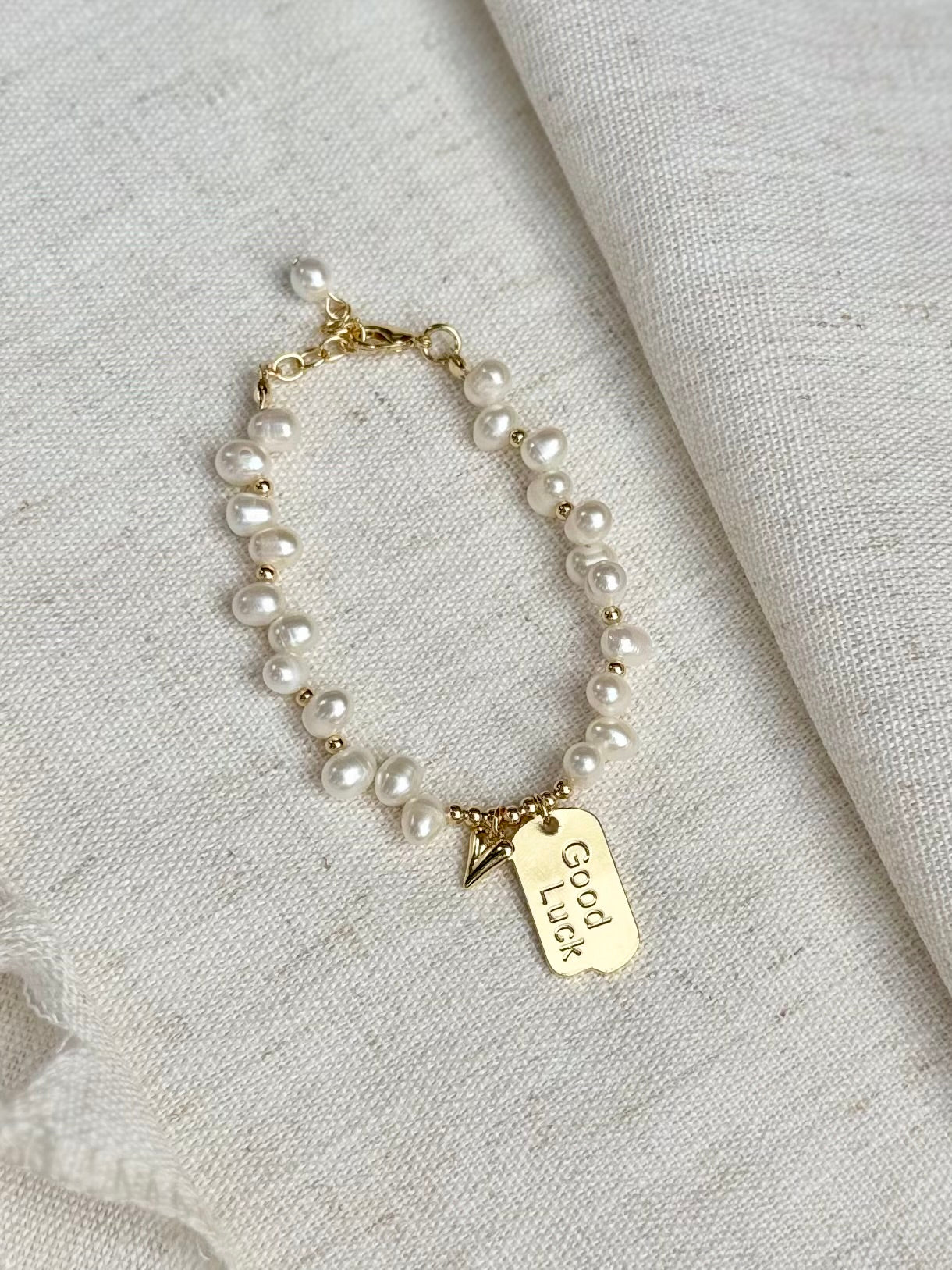 Charm Pearl bracelet