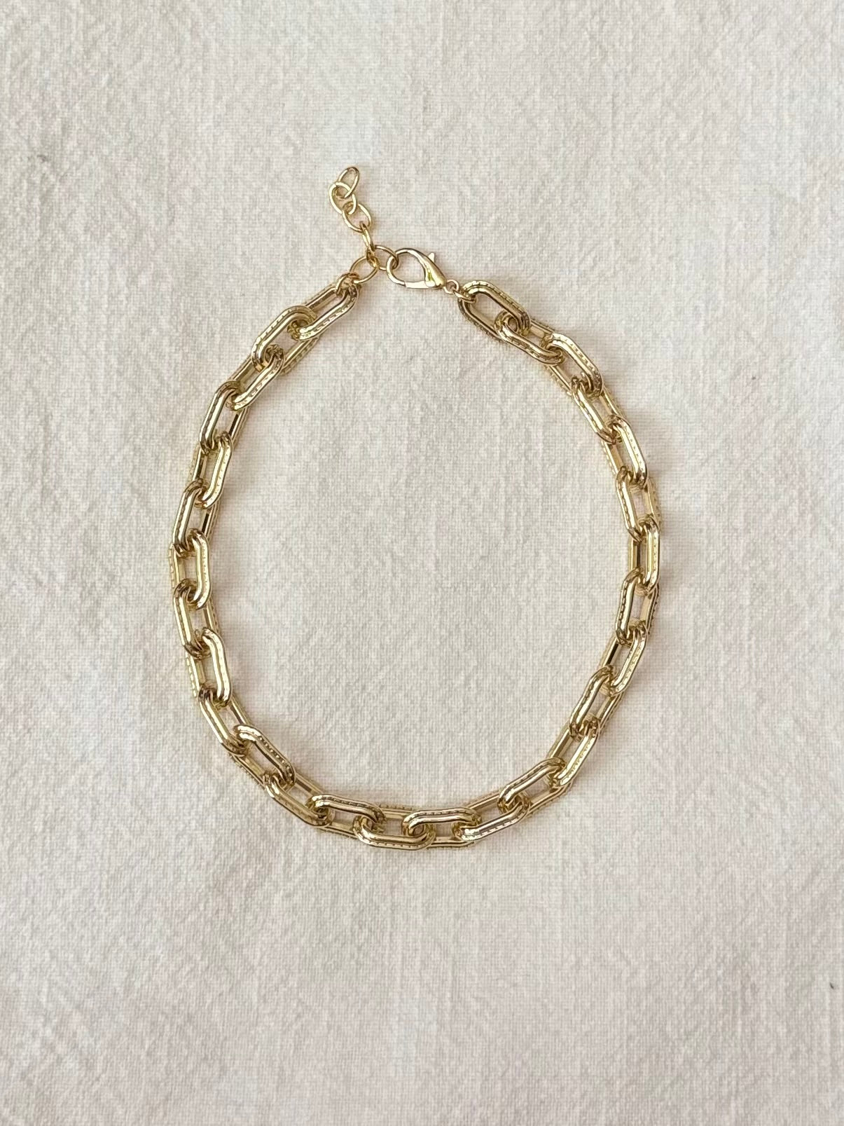 Jojo - chunky link necklace