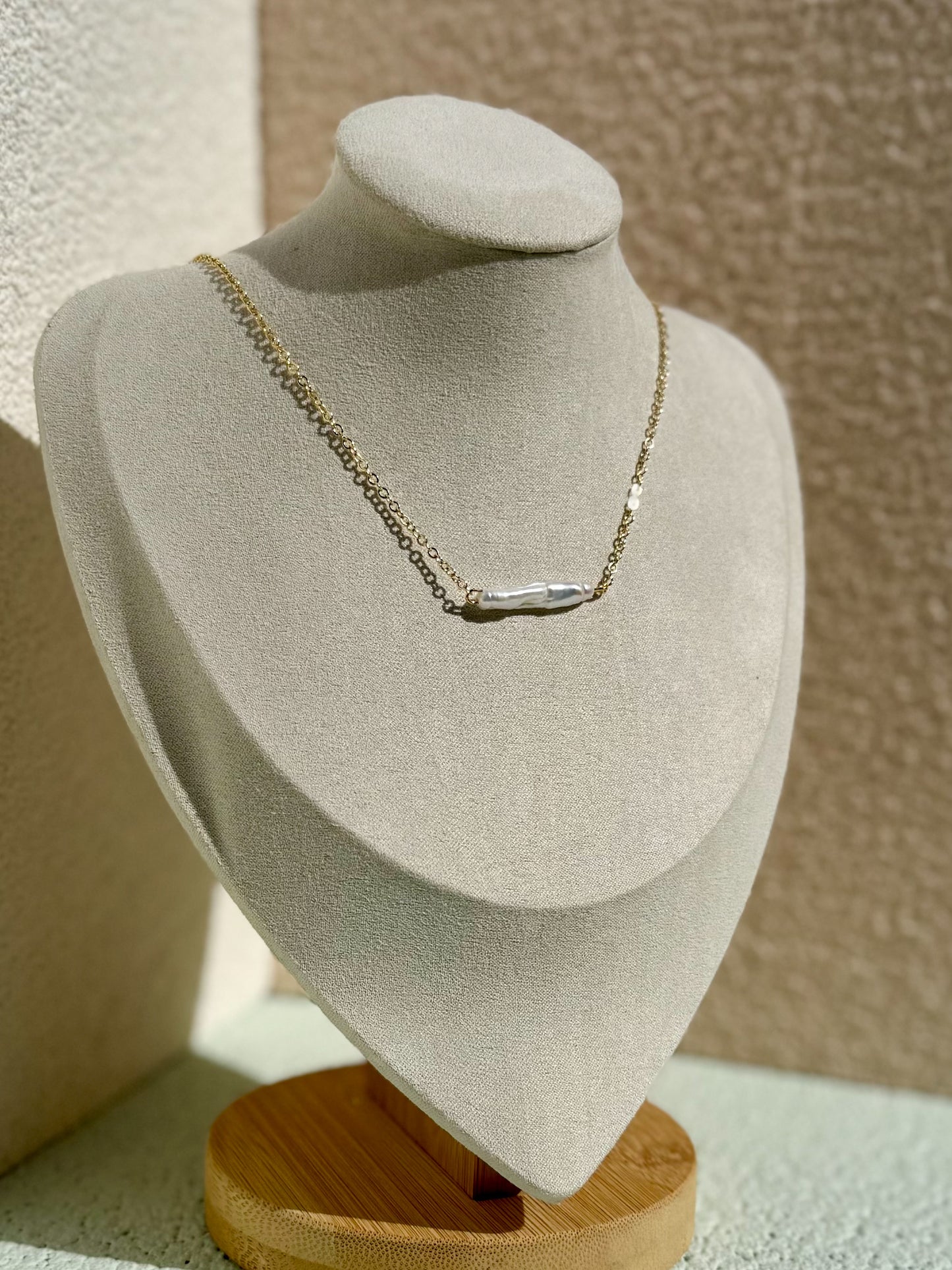 Fresh water pearl bar necklace