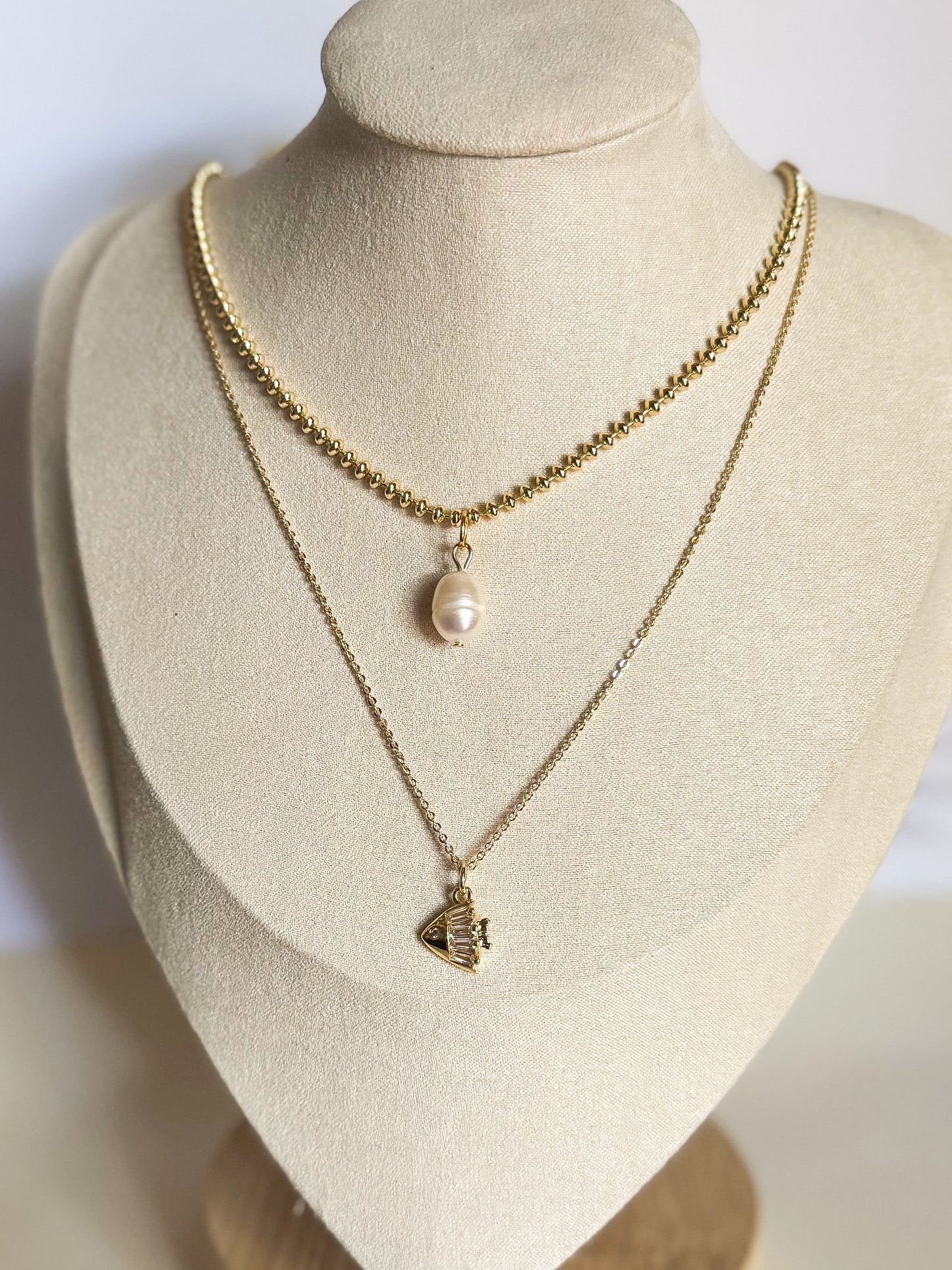 Double layer fish crystal necklace