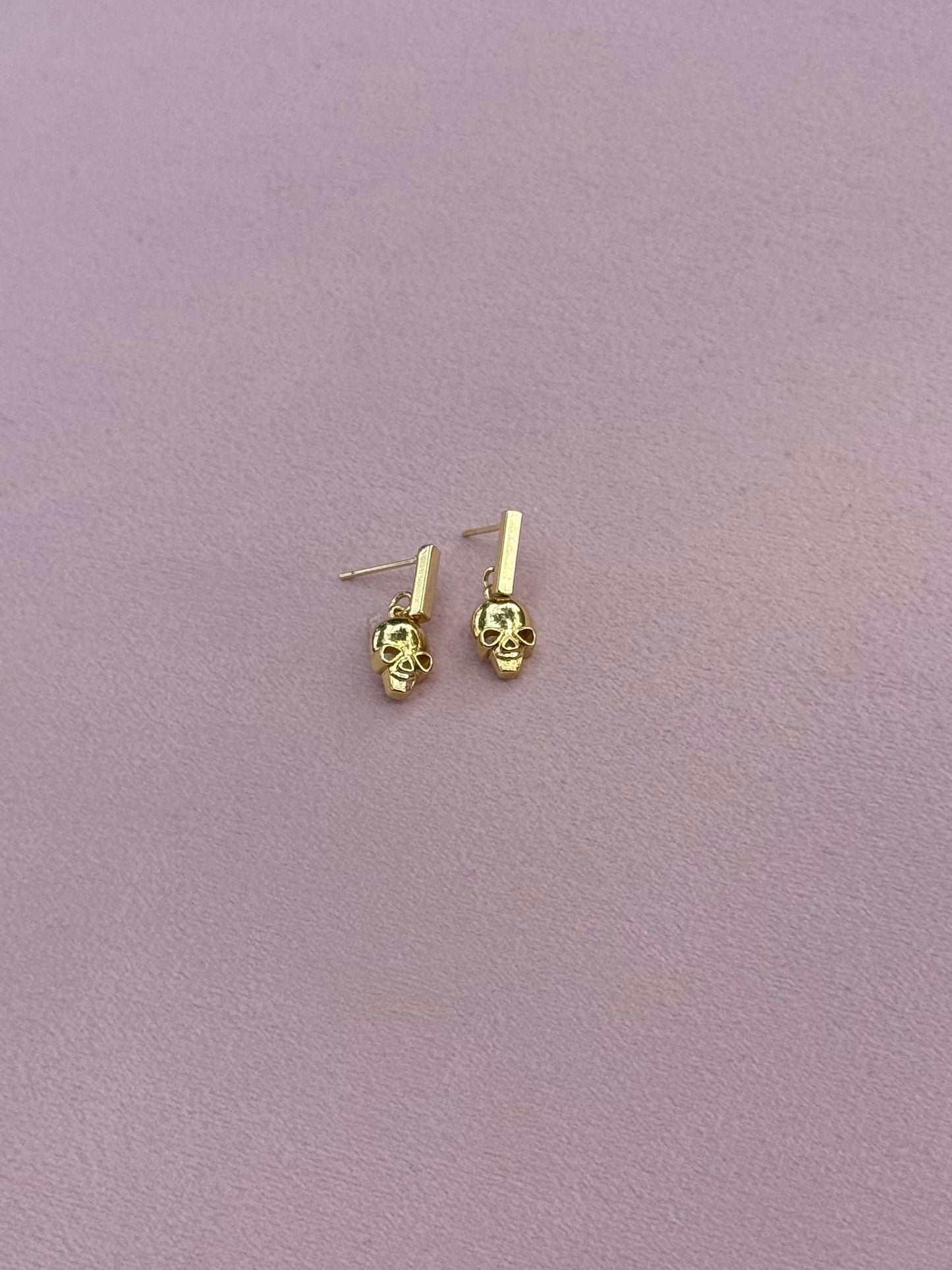 Tiny skull earrings
