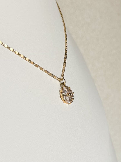 Soft glow necklace