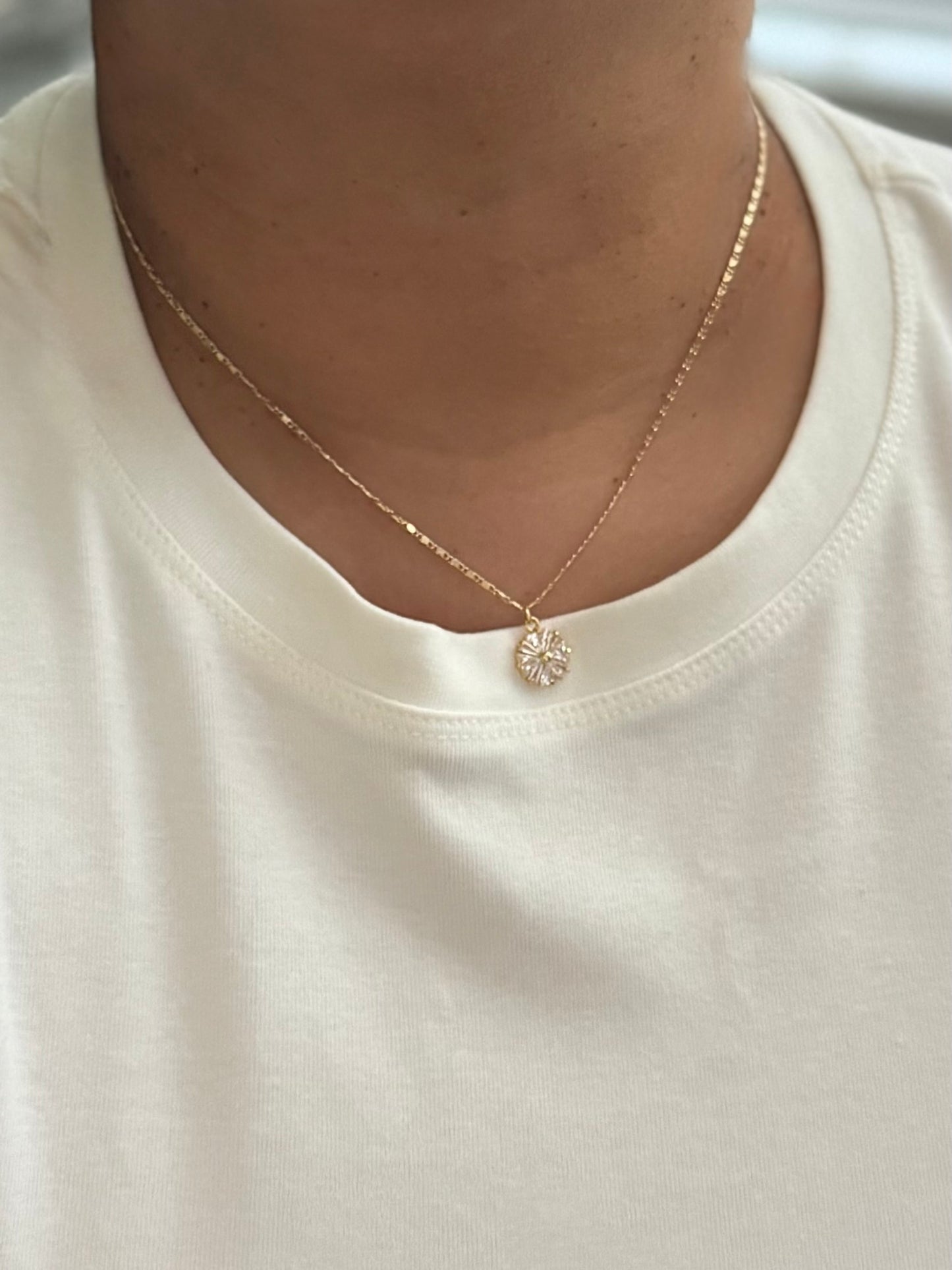 Soft glow necklace