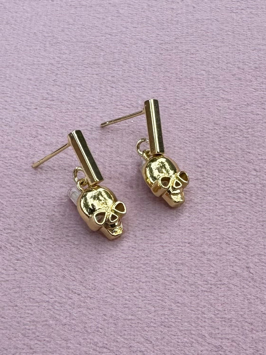 Tiny skull earrings