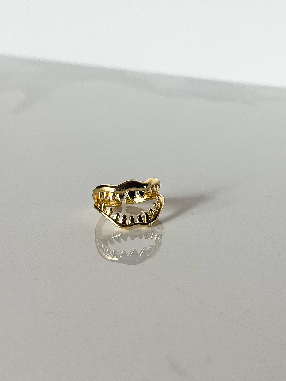 Wild bite ring