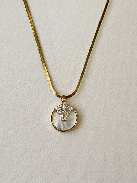 Dial pendant necklace