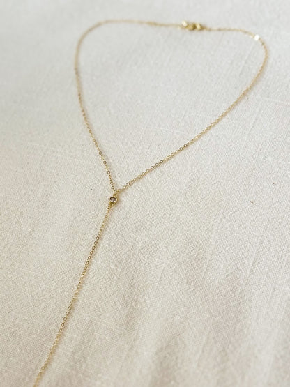 The line necklace