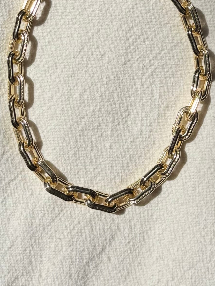 Jojo - chunky link necklace