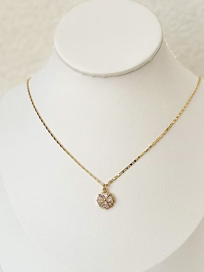 Soft glow necklace