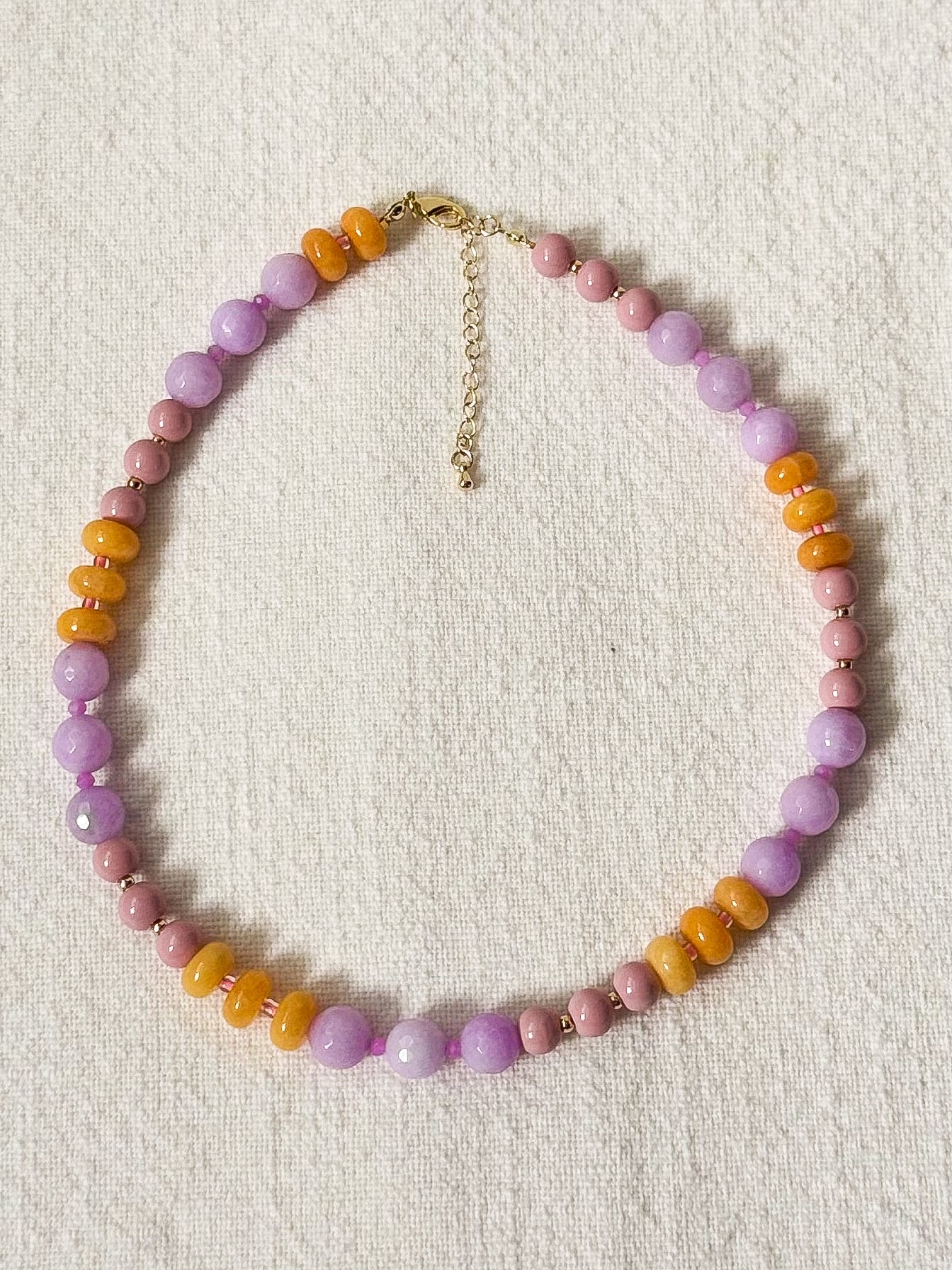 Color theory necklace