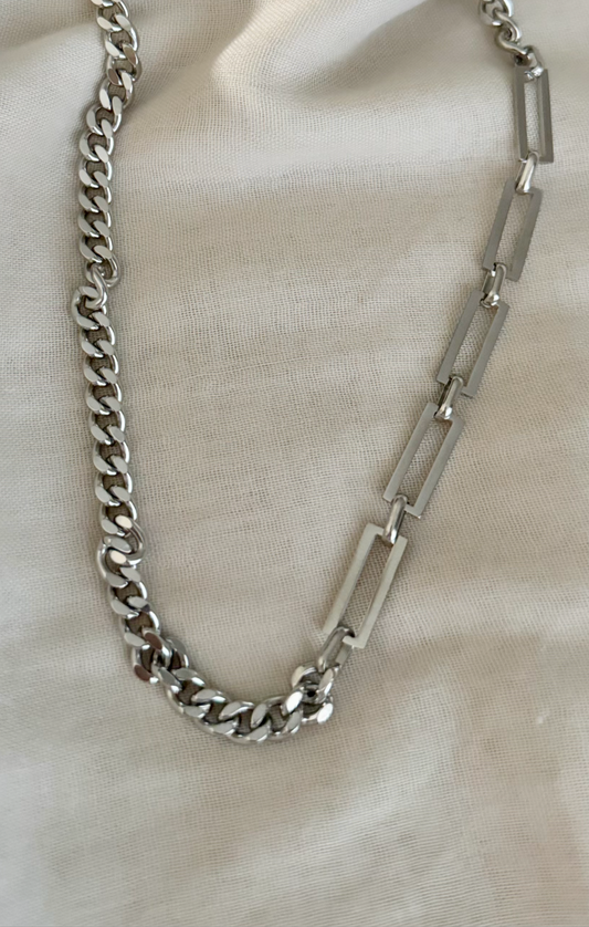 Mixed up chain in silver