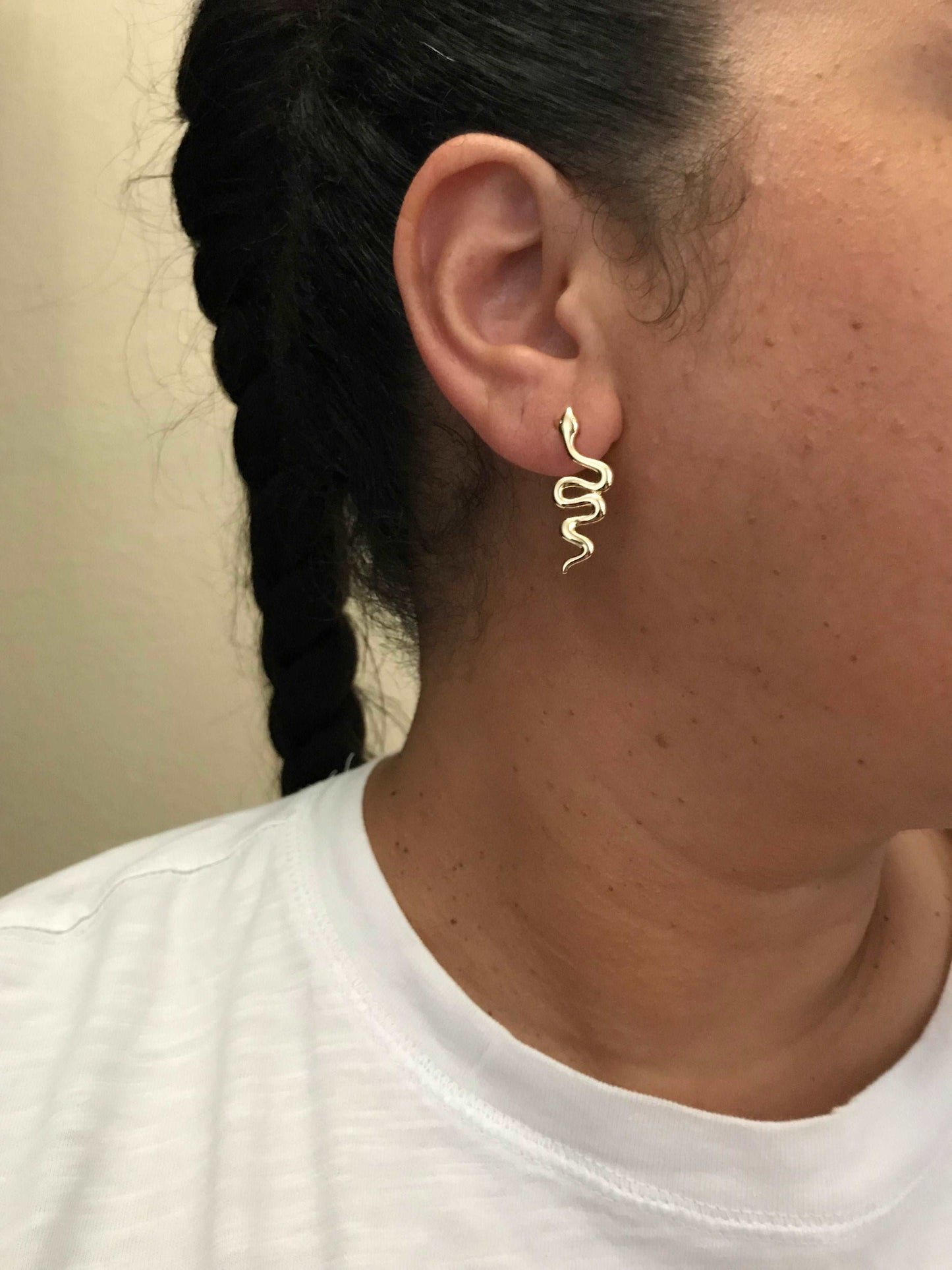 Snake studs