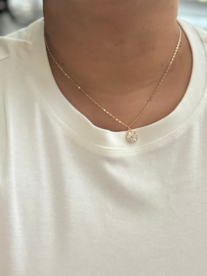 Soft glow necklace