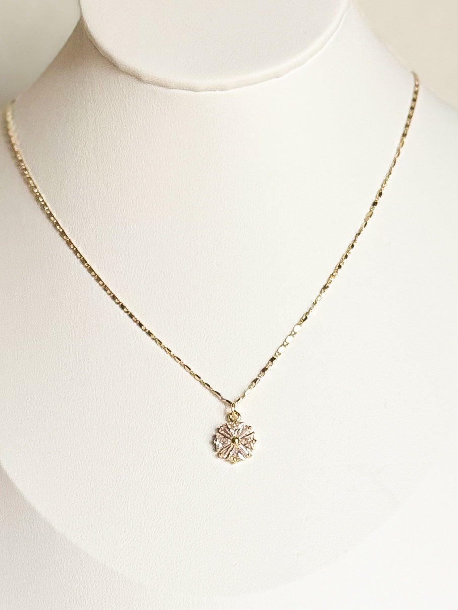 Soft glow necklace