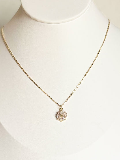 Soft glow necklace