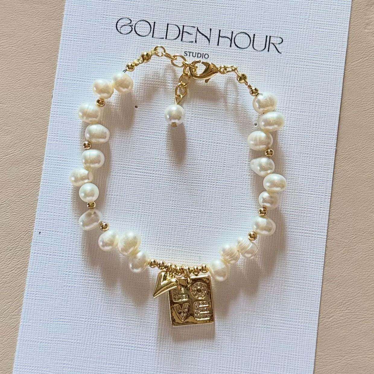 Charm Pearl bracelet