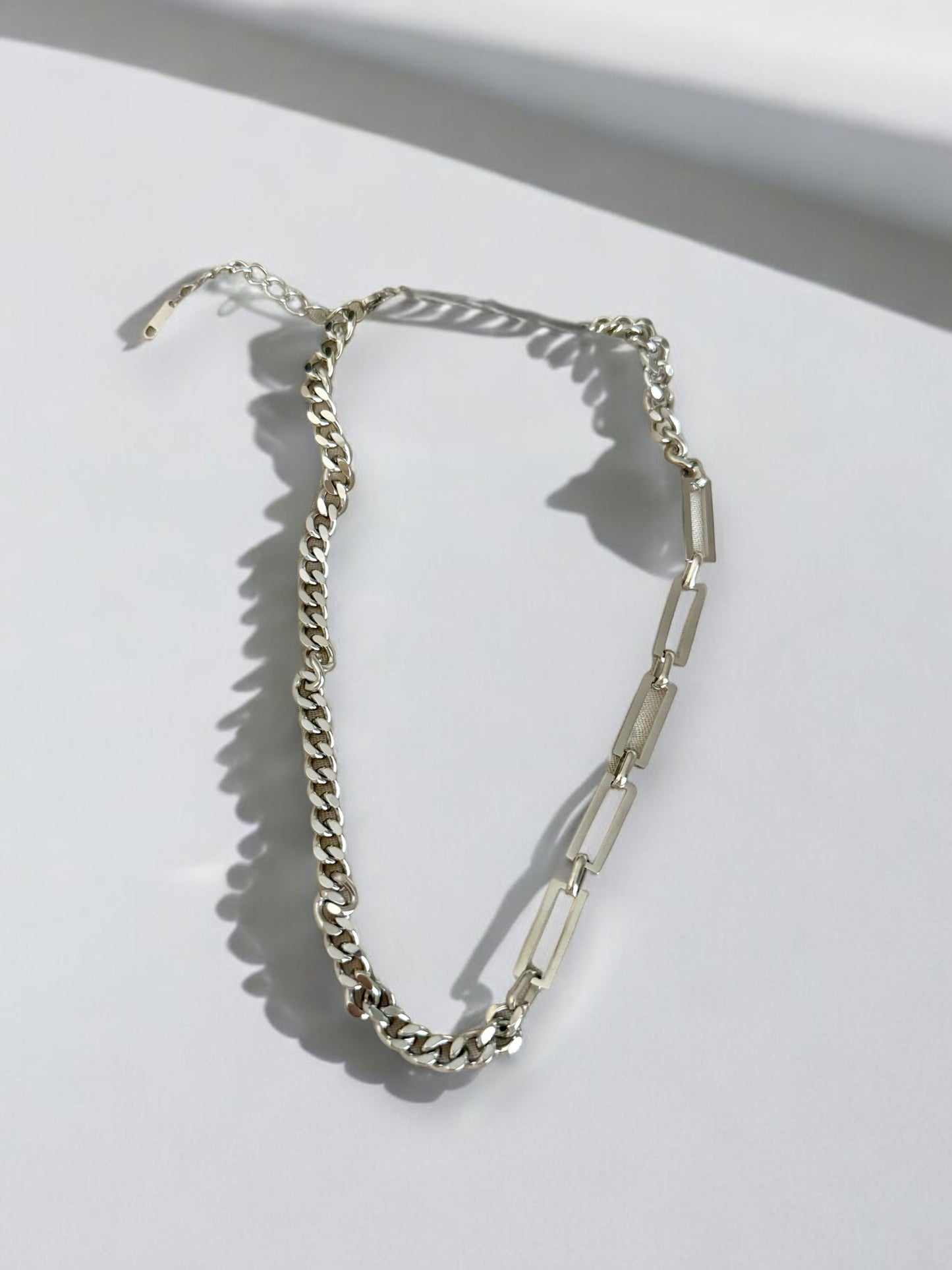 Mixed up chain in silver